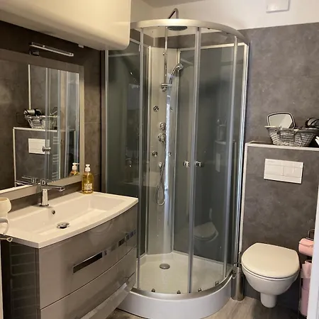Apartment Petit Nid Dans La Vieille Sartene (Corsica)