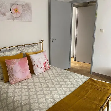 Petit Nid Dans La Vieille Apartment Sartene (Corsica)